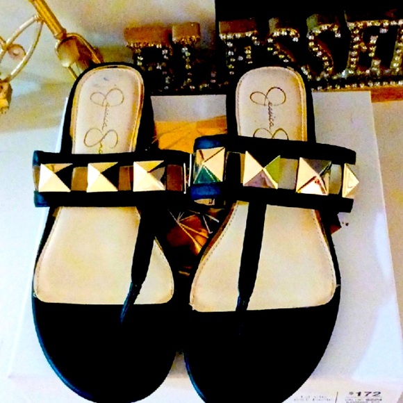 Shoes - Stylish Black and Gold Sandals. Nwot, this Issa classy one!!